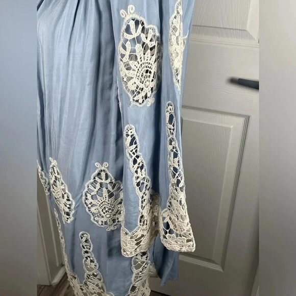 Rue21 Dress 3/4 Sleeves Deep Rounded Neckline Embroidered Lace NWT XS - Picture 4 of 5